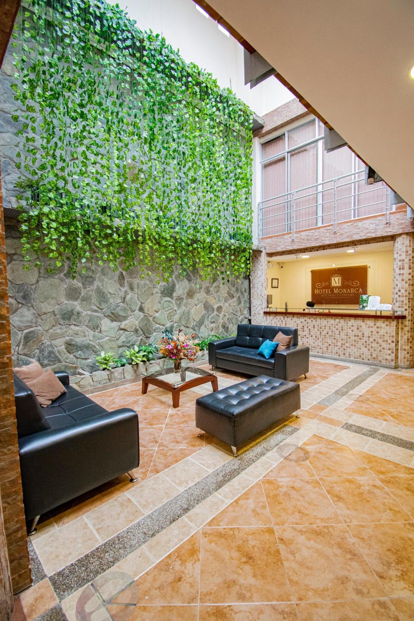 Hotel Monarca Armenia Exterior foto